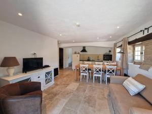 Appartements Hameau Des Claudins : Appartement 2 Chambres