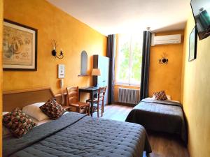 Hotels Hotel Saint Jean : photos des chambres