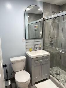 Sweet Diamonds & Adventures 10 Mins To NYC