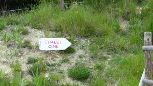 Campings Les cabanes de Bourras : Chalet avec Salle de Bains Privative