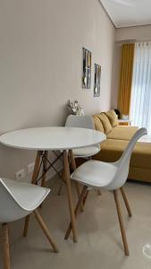 Ester Apartment
