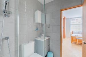 Luxurious 3BD Flat on Kings Road Heart of Chelsea