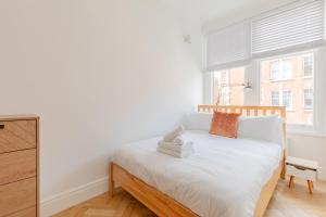 Luxurious 3BD Flat on Kings Road Heart of Chelsea