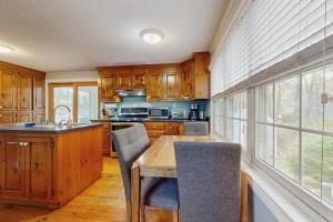 Cozy Charming Cottage