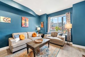 Brand New Dbl Unit Roofdeck Outdoor Patio