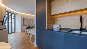 Modern and Bright Apartment by LovelyStay