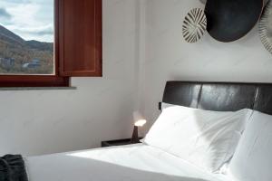 HelloCHALET- Maison Skis Aux Pieds - ski-in with boot warmer and garage