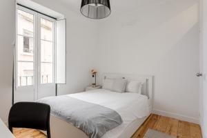 3-Bed Flat Retreat by São Jorge Castle