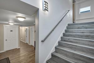 Judkins Basement Suite Near Downtown & Light Rail