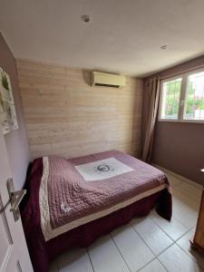 Maisons de vacances Pavillon 3 chambres dans residence avec piscine : photos des chambres