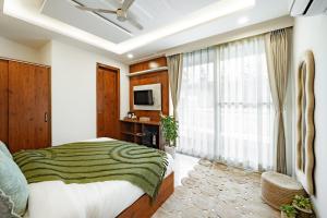 Humming Bird - A Luxury Stay