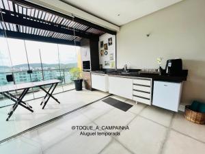 Alto Padrão vista lateral mar Jacuzzi privativa e piscina no condomínio