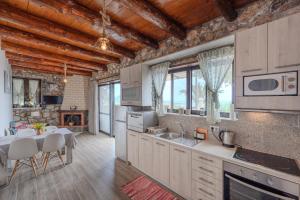 Souda Bay Cottage