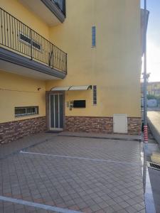 Apartment mit 3 Schlafzimmern und Balkon
