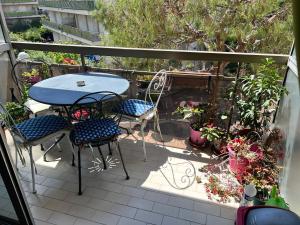 Studio Nice colline avec parking privé