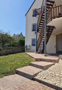 Hotels Hotel Eisenhower : Chambre Familiale - Vue sur Jardin