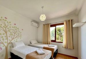 Espaço Gourmet, Lareira,Ar, Wifi, 02 Vagas Garagem - Proximo ao Centro