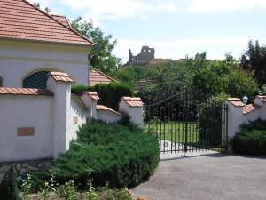 Bakonyi Napsugár Vendégház Döbrönte