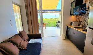 Vibe Residence Gorgeous Penthouse with Jacuzzi & outstanding Sea & Natural Preserve view