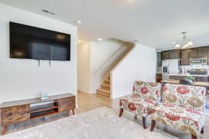 9 Mi to Downtown SLC Peaceful Home with Pool Access