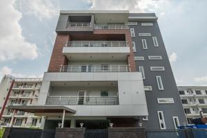 Wandr Hotel Medicity Gurugram, Near Medanta Hospital