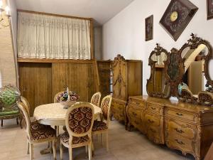 Kamara Cottage - Traditional Stone House