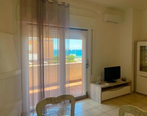 MIRA IL MARE Seaview Apartment - Sunset Lovers Spot - 50m from the Beach LAVINIO MARE