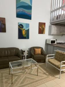 Beach house wing in kerkennah island. Fully equipped place for 4 guests and peaceful relaxing stay. Calm sea and beautiful sun rise that can be enjoyed straight on the beach or from the house terrace.