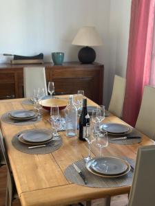 Maison familiale à Morgat, jardin clos, à 2 minutes de la plage