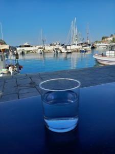 Charming Town House, Limani 9