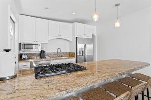 Private beach toes on the Sand Waterworld