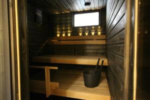 Spacious Apartment for 4 with Sauna