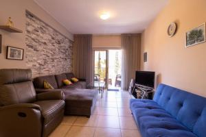 Apartment Marilena - Modern 2-BR Stay near Venus Beach Hotel
