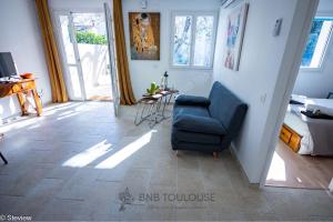 Appartements BNB TOULOUSE - Refuge urbain - Clim - Terrasse - Parking - WiFi - Proche transports : photos des chambres