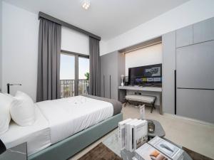 Contemporary Meydan Studio Escape