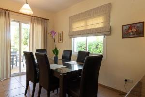 Villa Thalassa - 3-BR Coastal Retreat with Private Pool