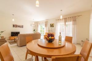 Villa Matheos - Elegant 3-BR Retreat near Coralia Beach