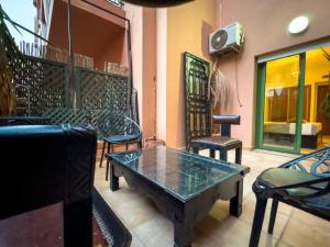 Majorelle Apartment 1- Bedroom 1-Terrace Centre