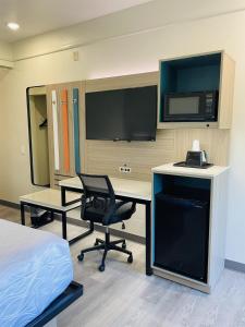 Sonesta Essential Hotel Houston-I-45 Spring