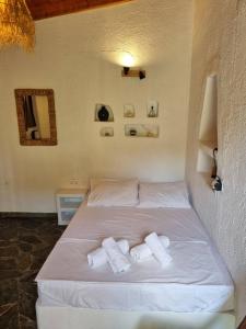 Fays Guesthouse Aegina