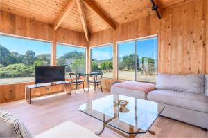 Incredible Sea Ranch Escape for 6 With Ocean Trail