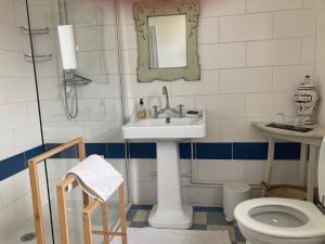 B&B / Chambres d'hotes Sur les Ailes du Papillon-La Suite : photos des chambres