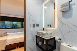 Ll 203 4BR 4Bath Apartment close to lleras park - Poblado - Medellín