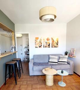 Joli studio 2 pas du port, clim et au calme