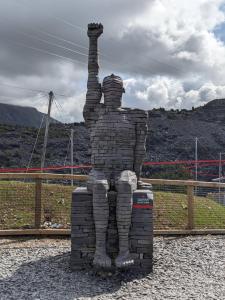 Flat over craft & wool shop! Pwllheli town centre