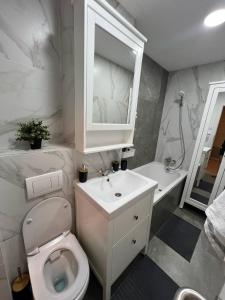 Central Apartment In the Heart of The City!