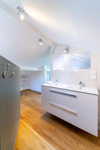 Villas La Belle Adresse Chic, Calme & Spacieuse : photos des chambres