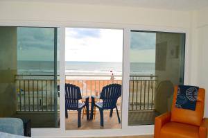 Daytona Oceanfront Coastal Bliss