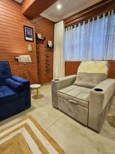 Brick Maison 1BHK with Free Parking, Juhu Bandra