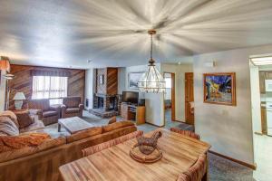 Aspen Creek #113 Family Friendly Condo